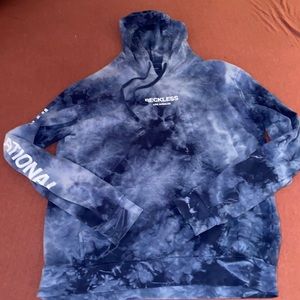 Young and Reckless Mens medium blue tie dye hoodie.